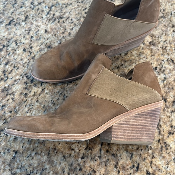 Eileen Fisher Suede Boots 11 - Picture 2 of 5